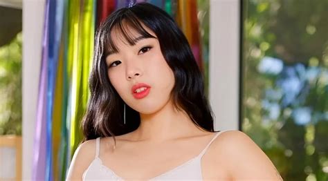 creepy doctor elle lee|Elle Lee Official .